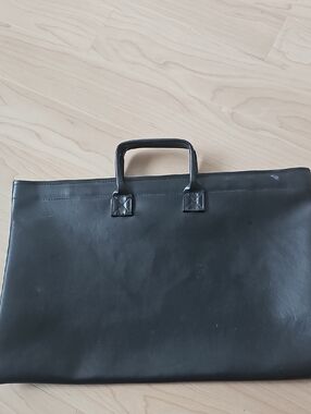 Black Leather Briefcase-Style Carry Bag